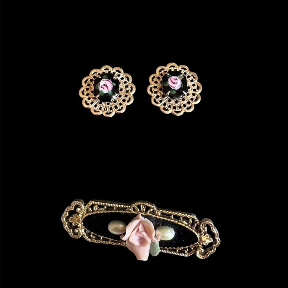 Vintage Gold and Black Floral Jewelry Set